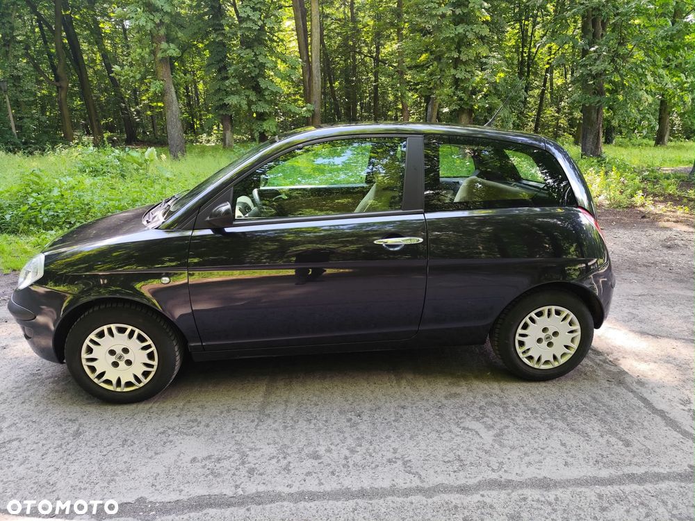 Lancia Ypsilon - 7
