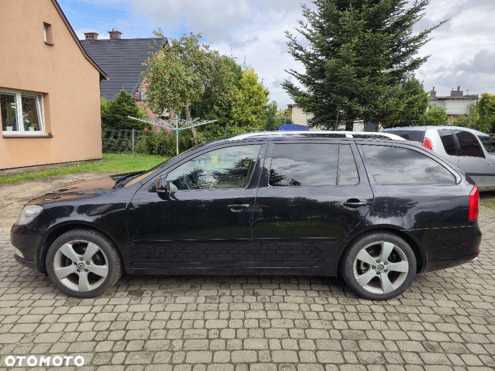 Skoda Octavia 2010 photo 4