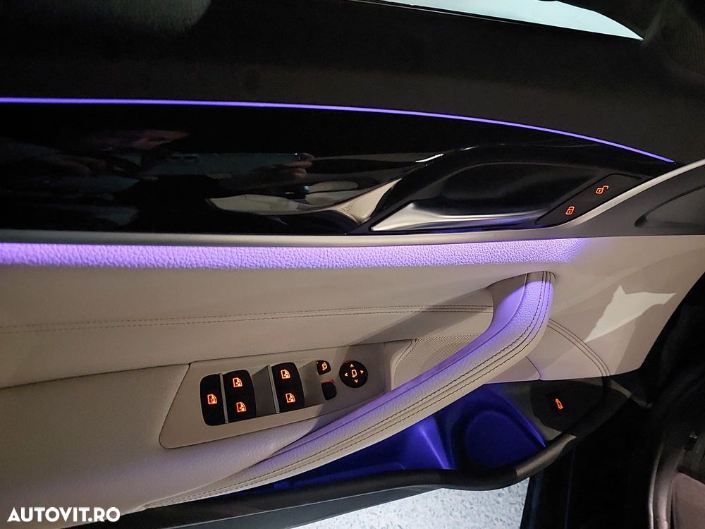 BMW Seria 5 518d AT - 8
