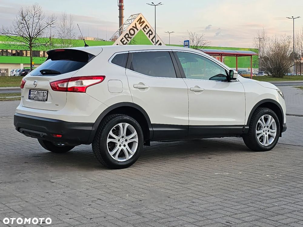 Nissan Qashqai 1.2 DIG-T N-Connecta - 2