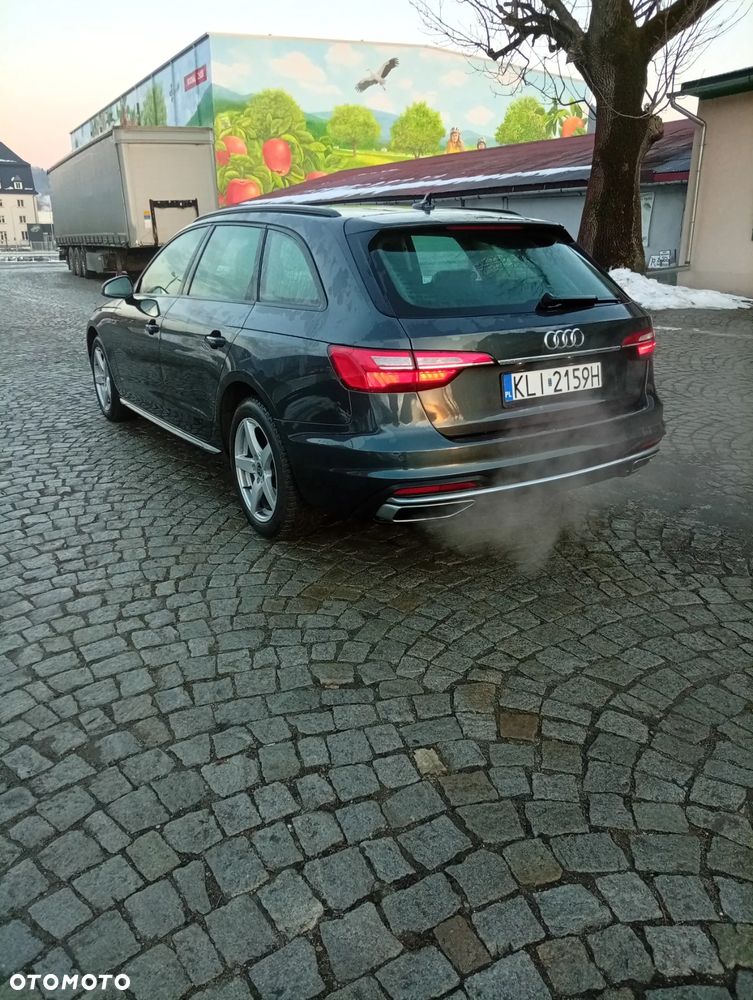 Audi A4 Avant 30 TDI S tronic - 14