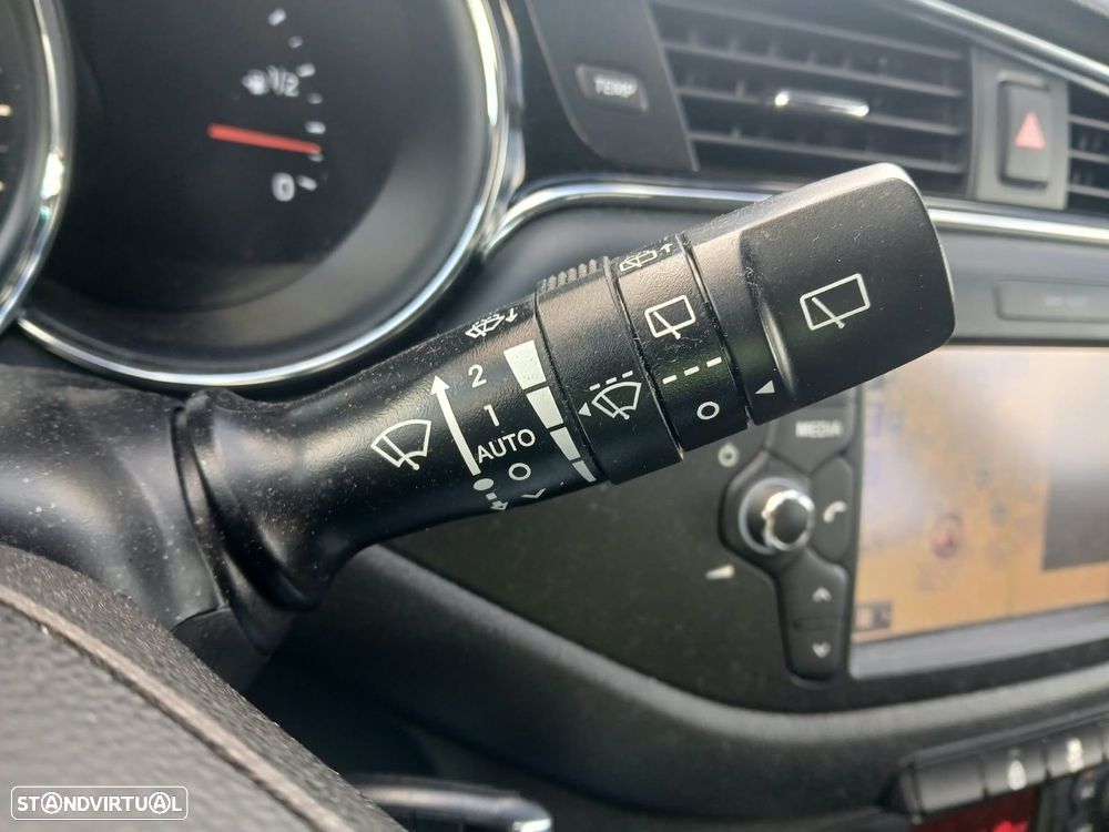 Kia Ceed 1.6 CRDi Nav Line - 26