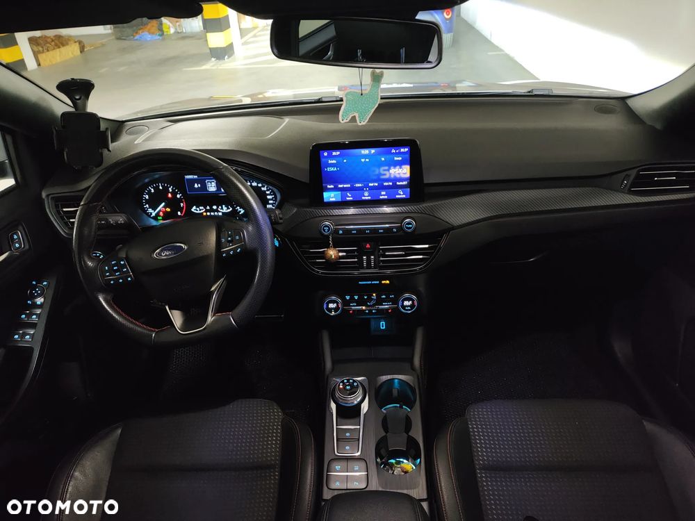 Ford Focus 1.5 EcoBoost ST-Line - 18