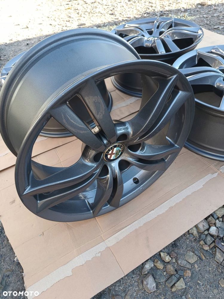 alfa romeo 159 giulietta felgi 17" 7.5j et41 5x110 156081119 jak nowe - 5