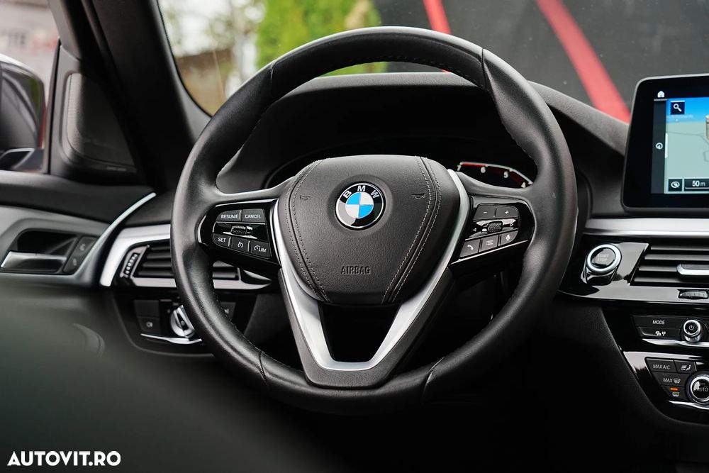 BMW Seria 5 520e Aut. - 10