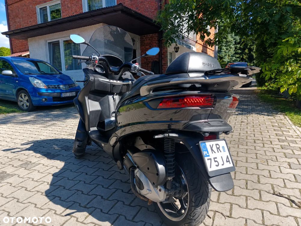 Piaggio MP-3 - 5