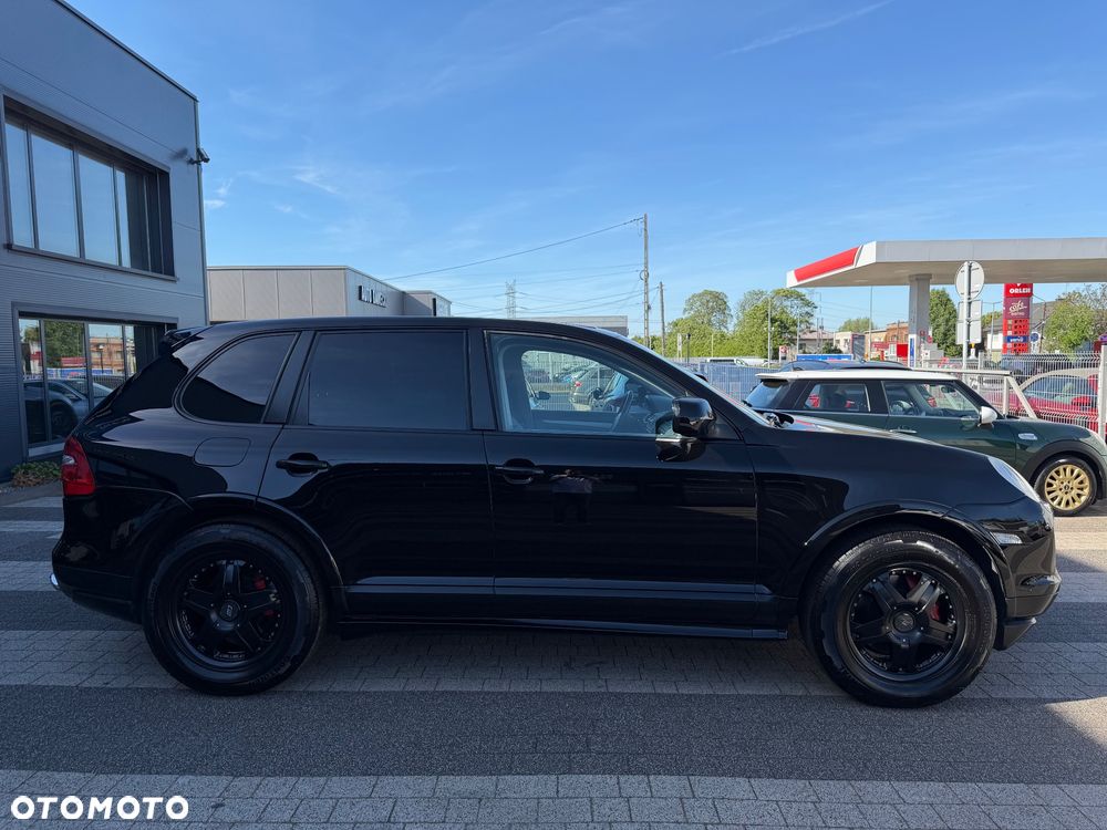 Porsche Cayenne Tiptronic S GTS - 3