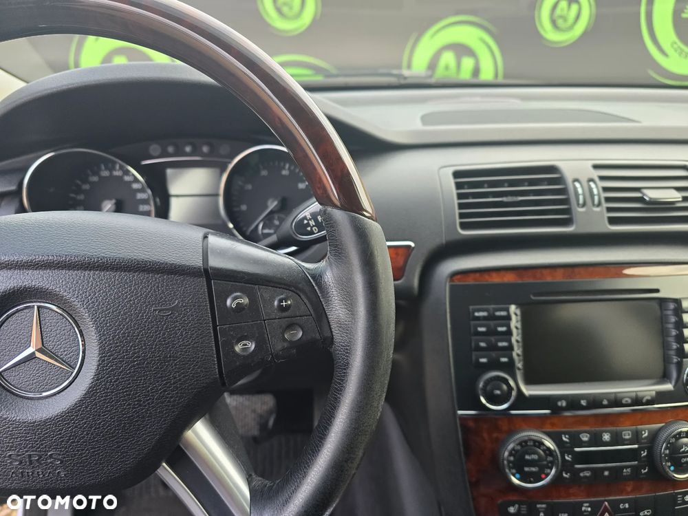 Mercedes-Benz Klasa R - 32