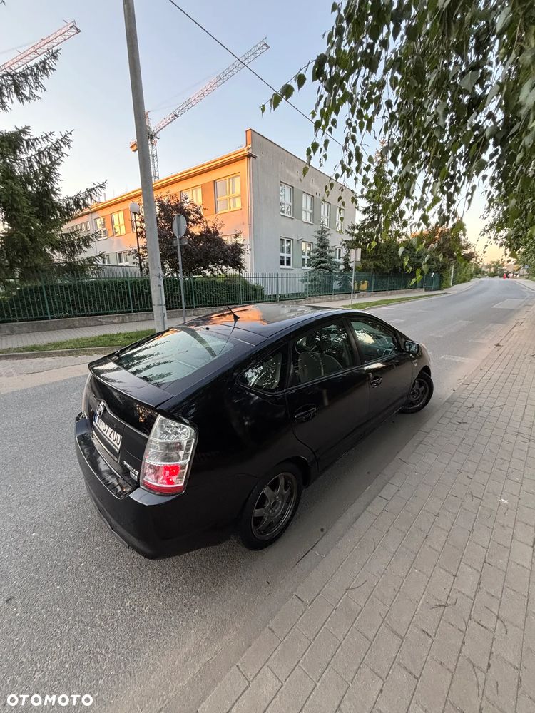 Toyota Prius 1.5 VVT-i Prestige - 7