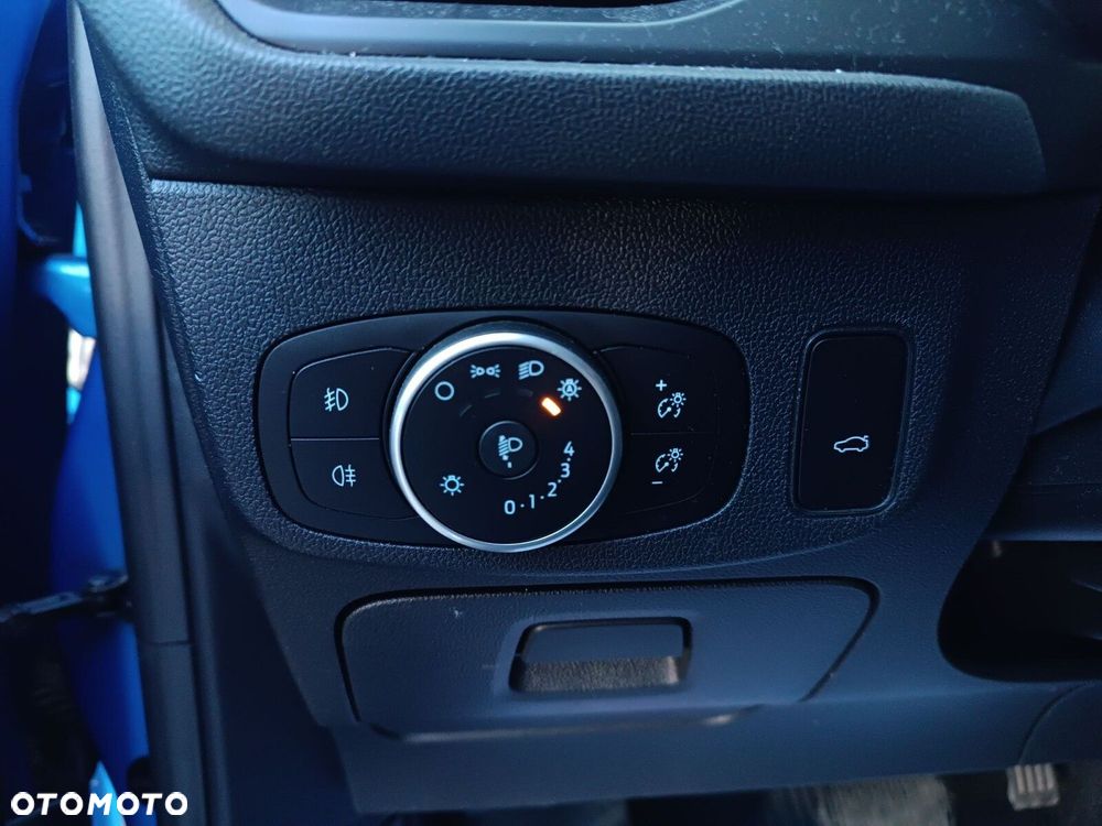 Ford Focus 2.0 EcoBlue Titanium - 28