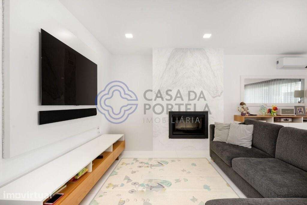 Moradia T4+1 de Arquitetura Contemporânea em Vila Nova de Gaia - Grande imagem: 5/37