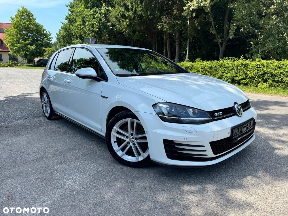 Volkswagen Golf 2.0 TDI BMT GTD - 1
