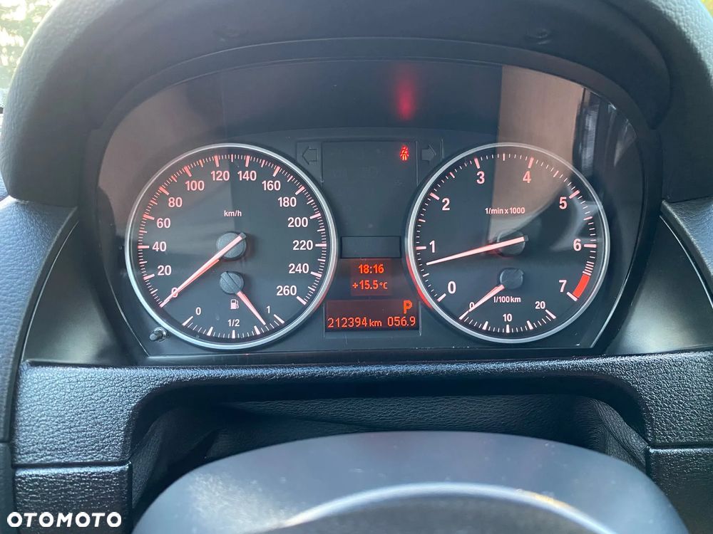 BMW X1 xDrive20i - 13