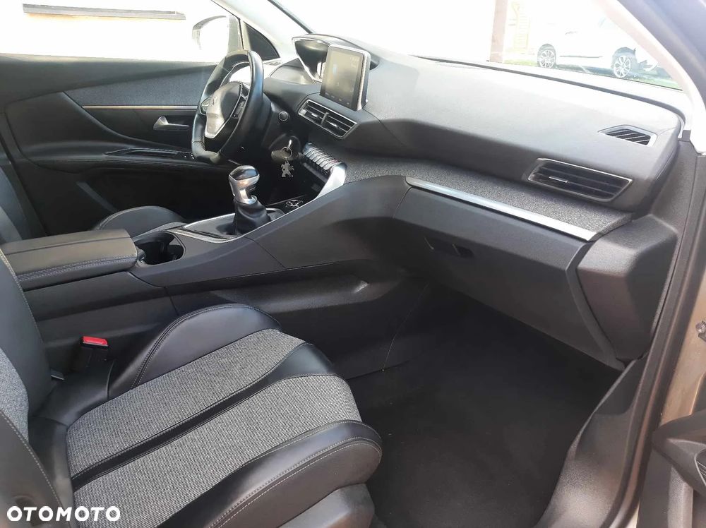 Peugeot 5008 2.0 BlueHDi Allure 7os - 14