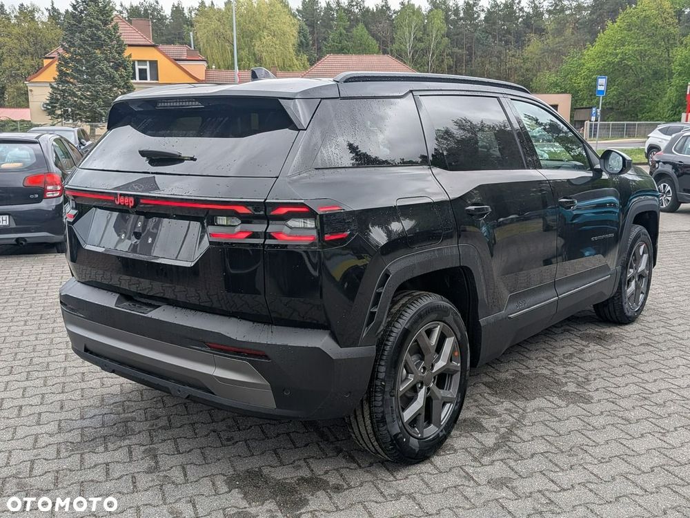 Jeep Compass - 4