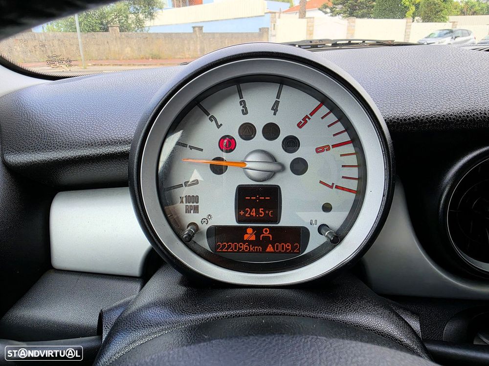 MINI 3 Portas Cooper D - 13