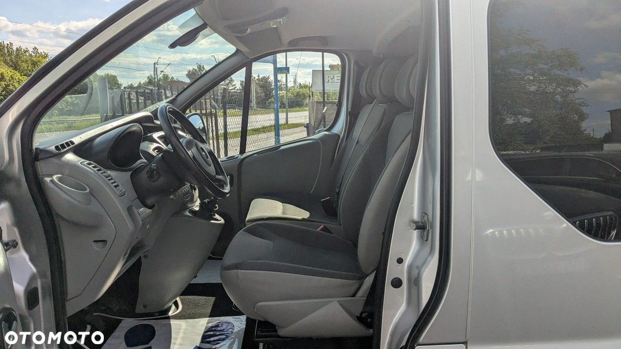Opel Vivaro - 17