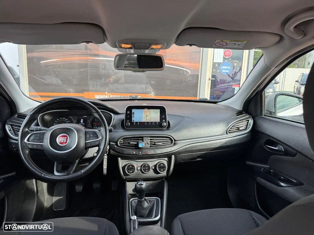 Fiat Tipo Station Wagon 1.3 M-Jet Lounge J17 - 29