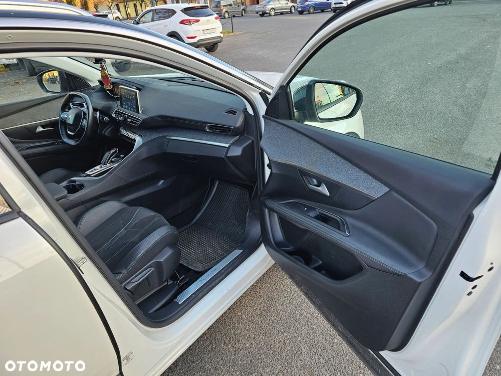 Peugeot 3008 PureTech 130 Stop & Start GPF EAT8 Crossway - 11