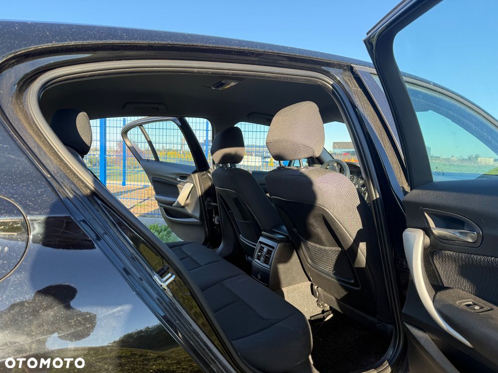BMW Seria 1 116i - 4