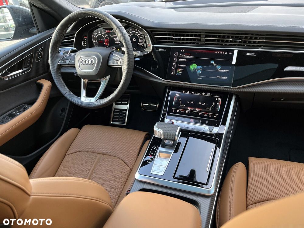 Audi RS Q8 - 26