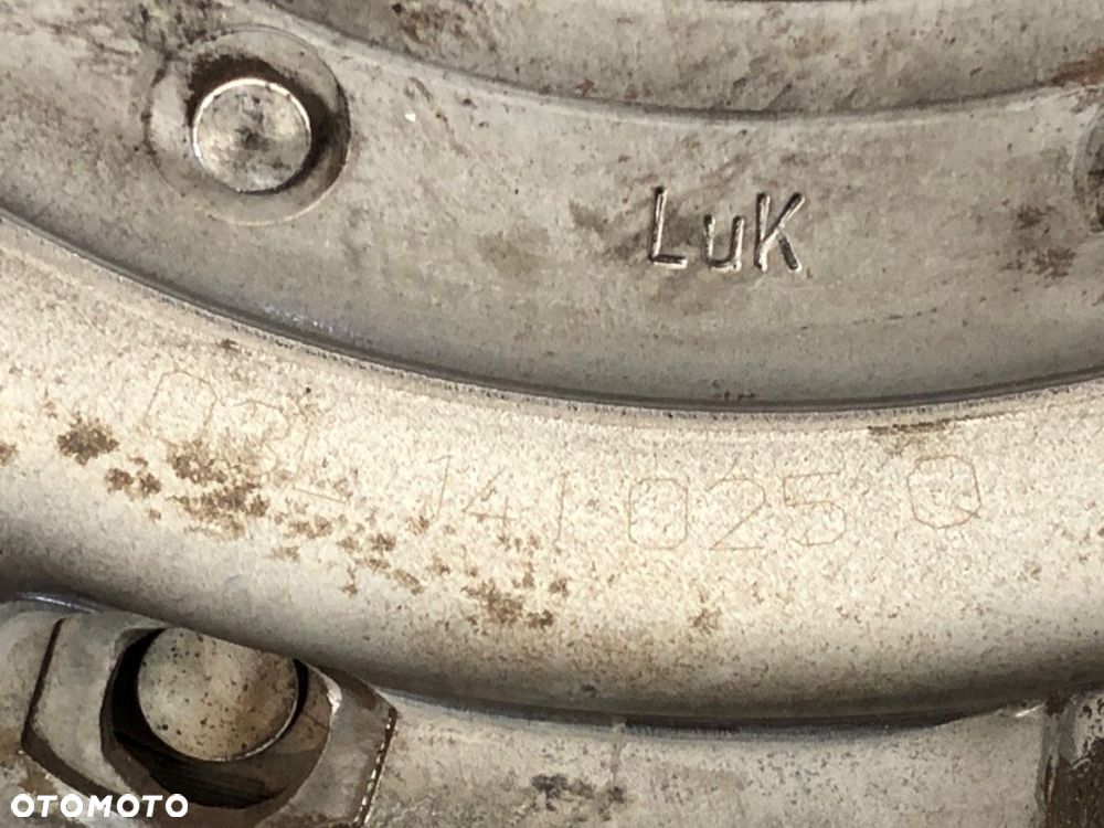 SPRZĘGŁO  SKODA SUPERB II Kombi (3T5) 2009 - 2015 1.6 TDI 77 kW [105 KM] olej napędowy 2010 - - 6