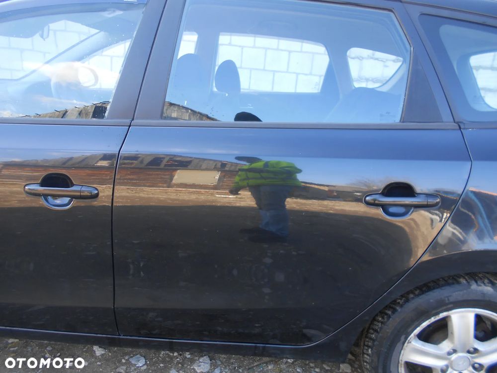 HYUNDAI I30 1.6 CRDI D4FB 128 KM 8U714691 CW KOMBI KOD LAKIERU 9F SILNIK SKRZYNIA  BIEGOW MASKA TURBO DZWI WTRYSKI ZDERZAK LAMPY ZAWIESZENIE ZBIORNIK BAK WSPOMAGANIE ELEKTRYCZNE LUSTERKA - 22