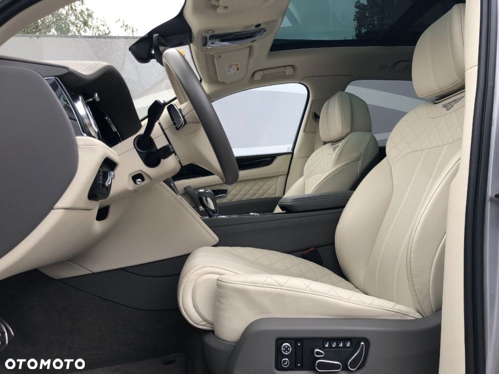 Bentley Bentayga - 26