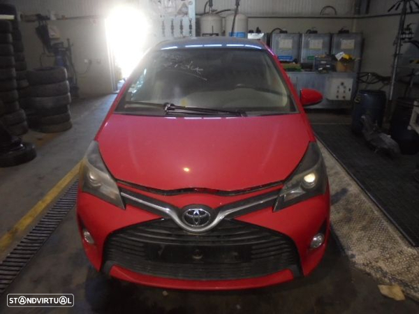 Carro MOT: 1NR  FE CXVEL: EC62 6 TOYOTA YARIS 3 2014 1.3I 99CV 5P VERMELHO GASOLINA