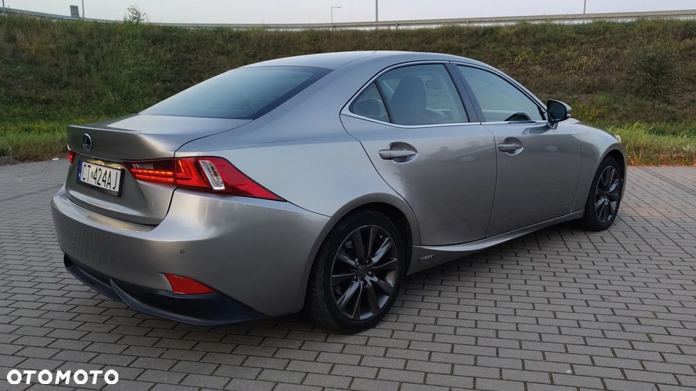 Lexus IS 300h Comfort - 5