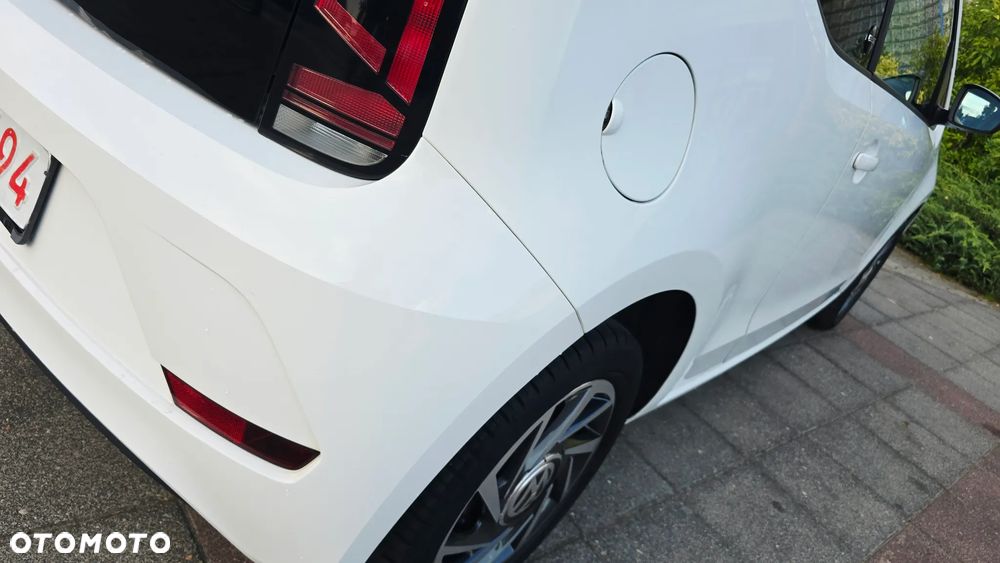 Volkswagen up! sound - 28