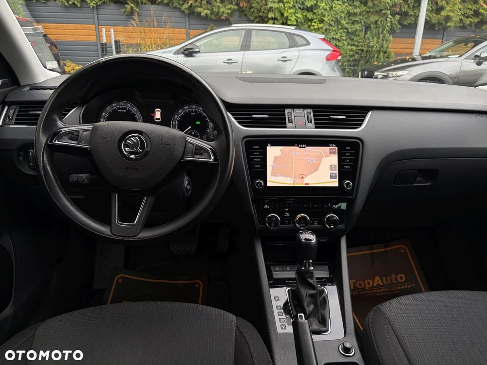 Skoda Octavia 2.0 TDI DSG Style - 35
