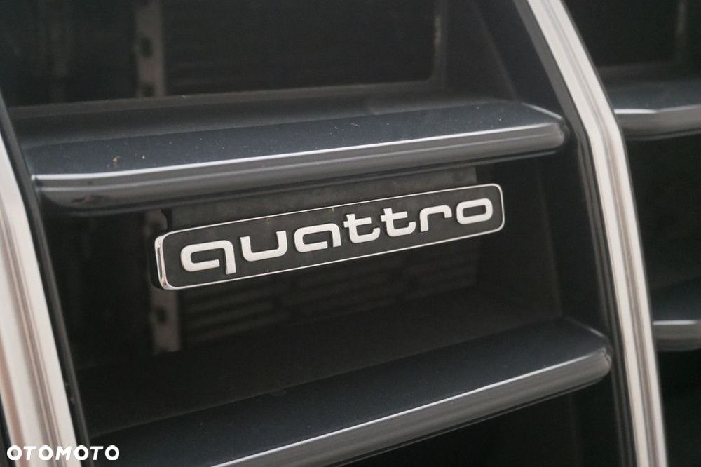 Audi Q5 Sportback - 38