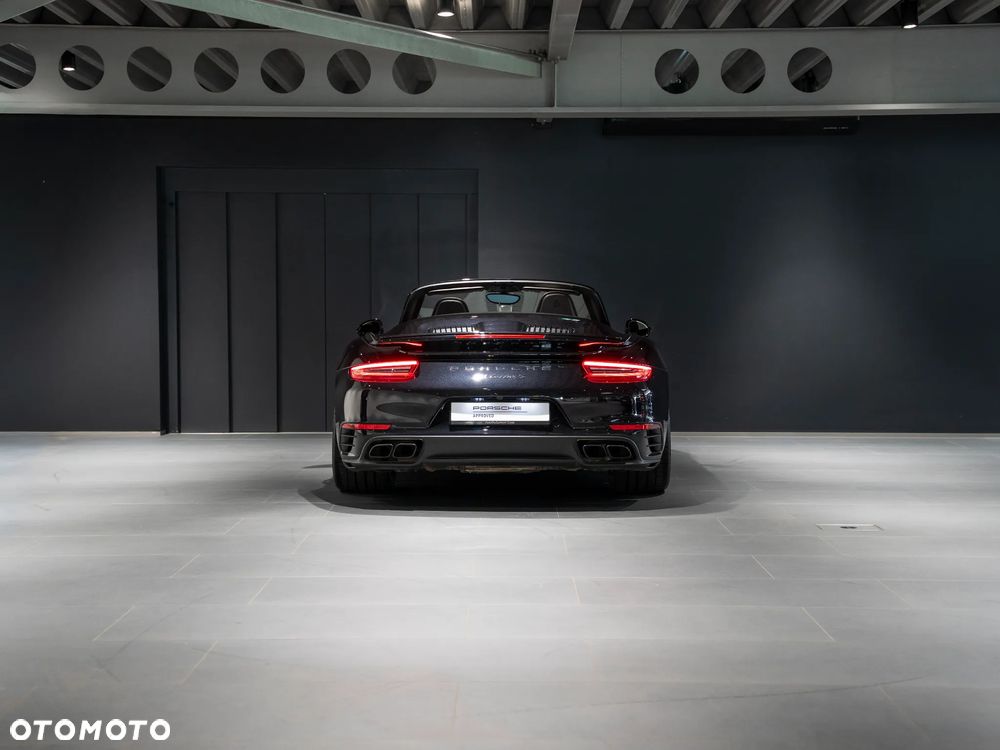 Porsche 911 - 4