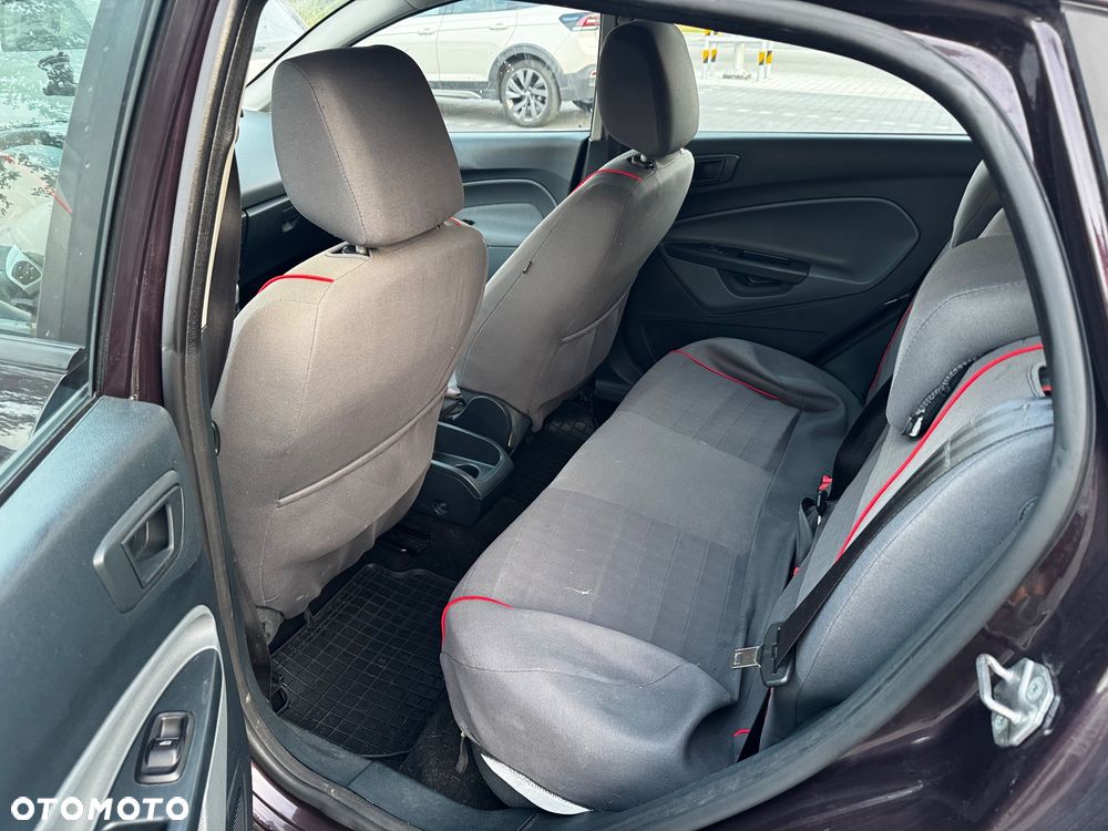 Ford Fiesta 1.4 Ghia EU5 - 7