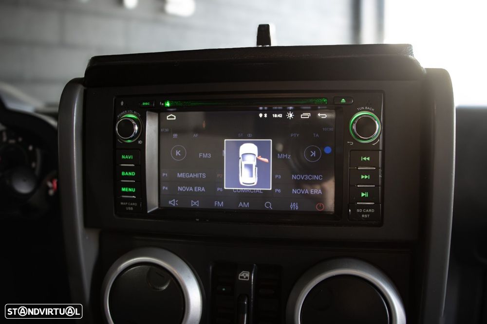 Jeep Wrangler Unlimited - 26