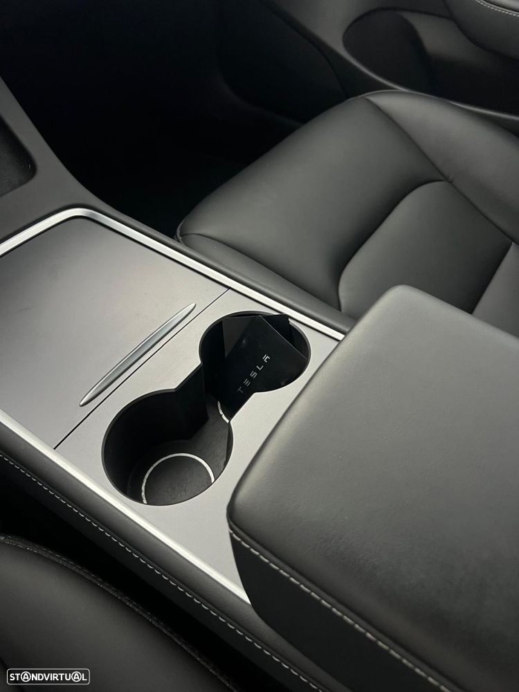 Tesla Model 3 - 19