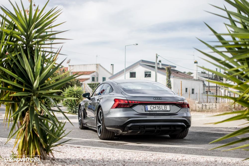 Audi e-tron GT quattro - 21