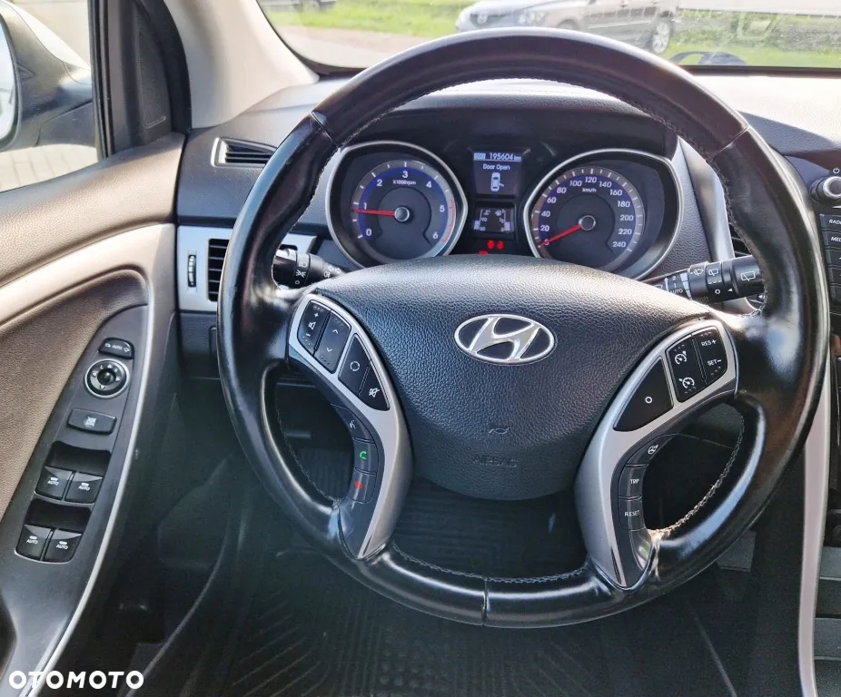 Hyundai i30 1.6 CRDi Premium - 31