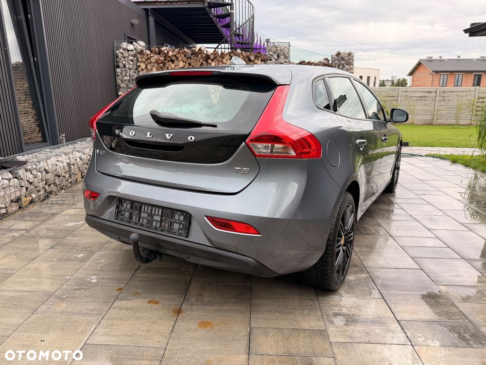 Volvo V40 - 8