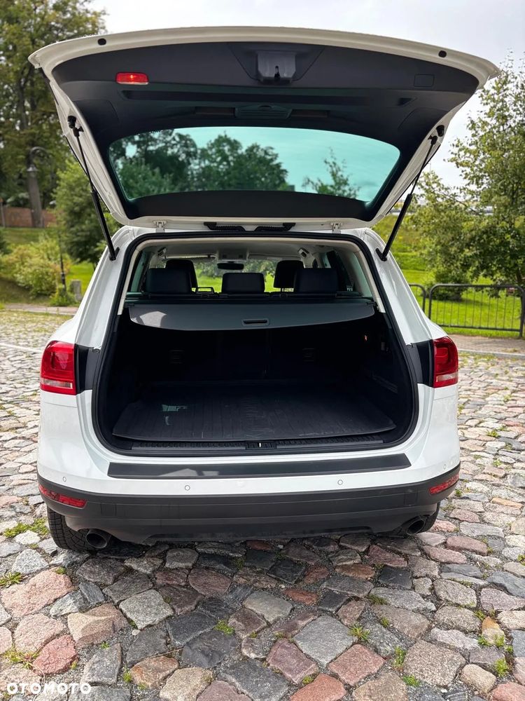 Volkswagen Touareg - 16