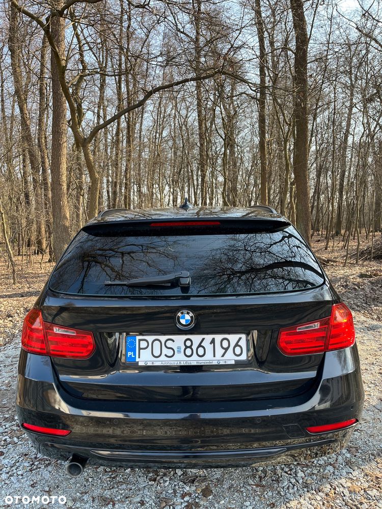 BMW Seria 3 320d - 10