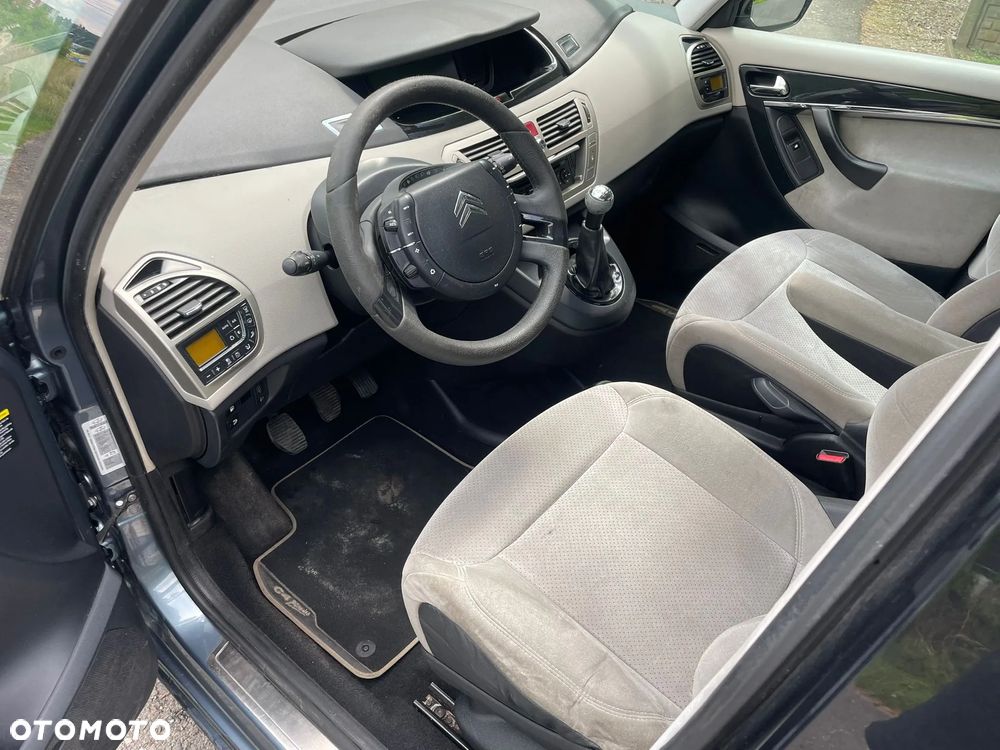 Citroën C4 Picasso 1.6 HDi FAP Confort - 13