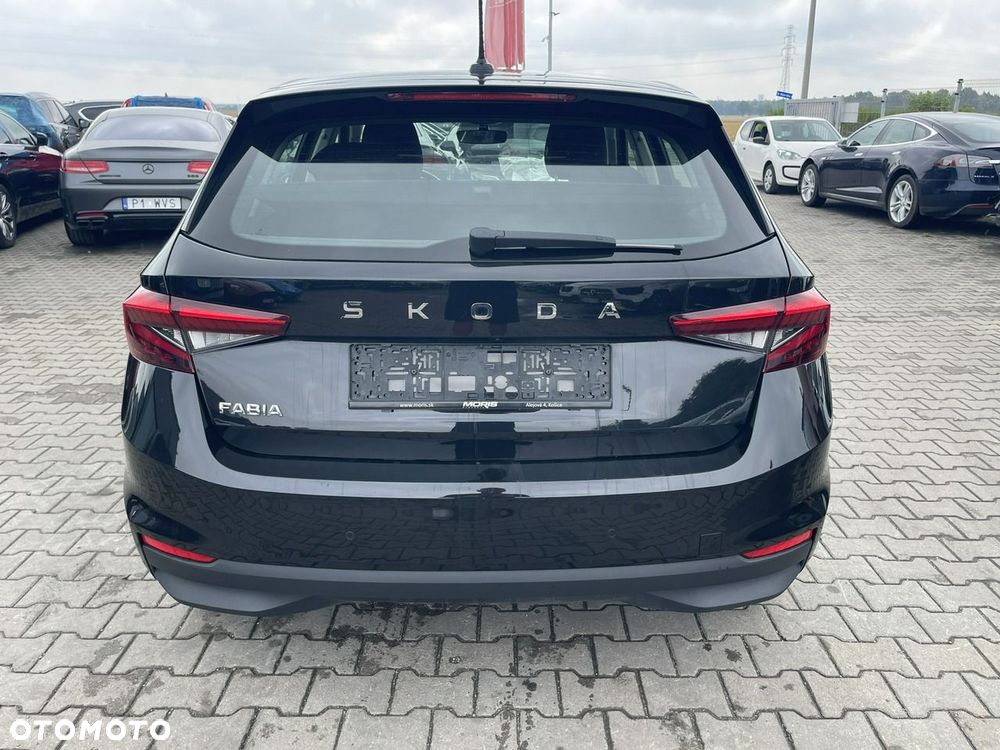 Skoda Fabia 1.0 TSI Drive - 5