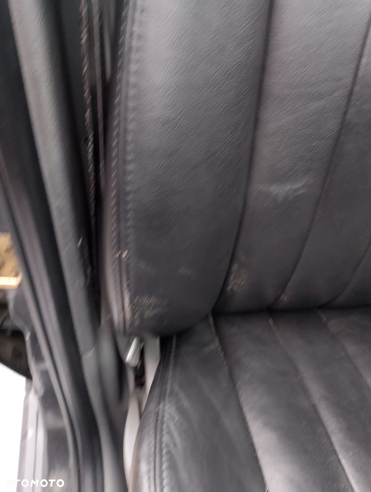 KANAPA FOTELE BOCZKI SKÓRA Jeep Liberty Cherokee KJ 2005 Wszystkie części - 3