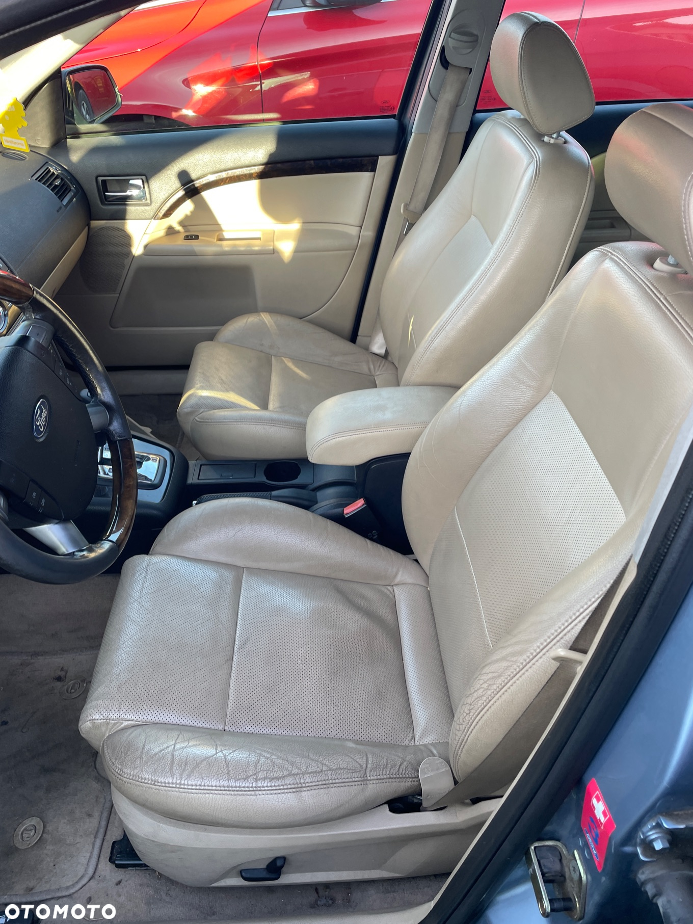 Ford Mondeo 2.5 V6 Ghia Executive - 16