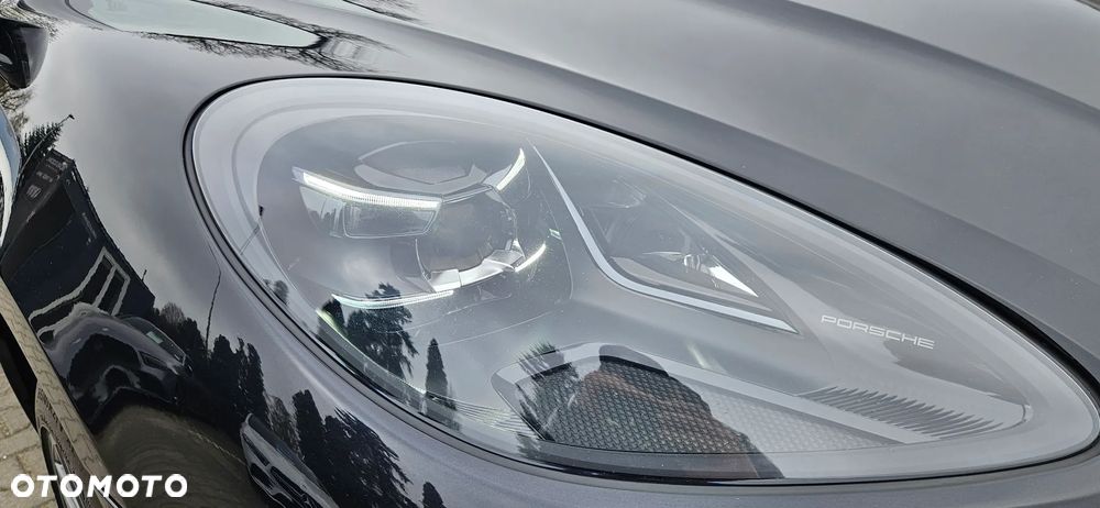 Porsche Macan Turbo - 13