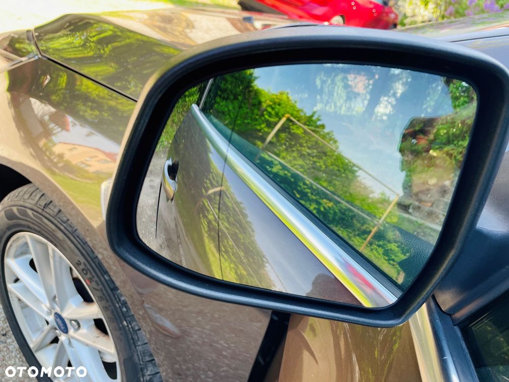 Ford Focus 1.6 SYNC Edition - 34