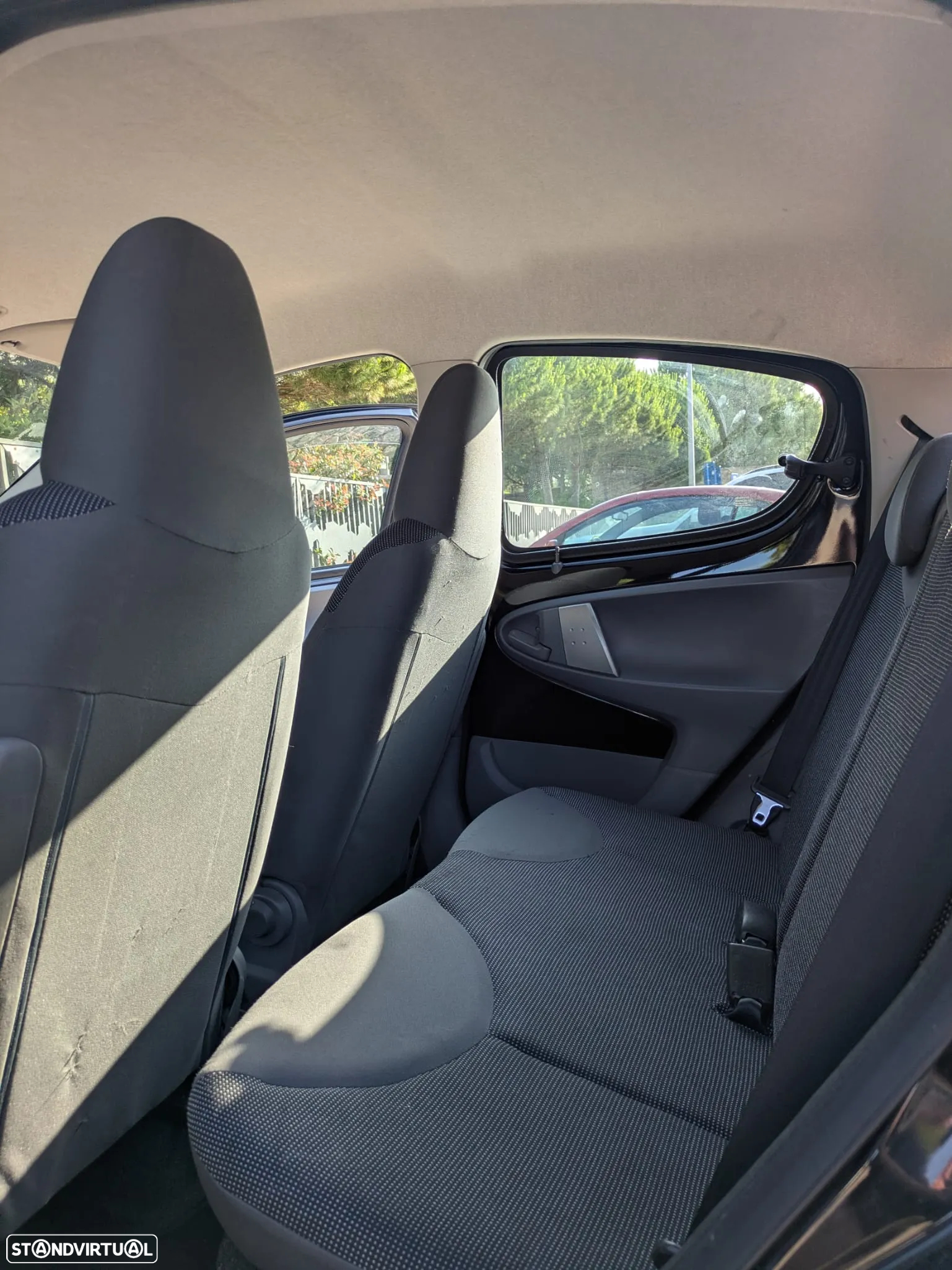 Peugeot 107 1.0 Trendy - 8