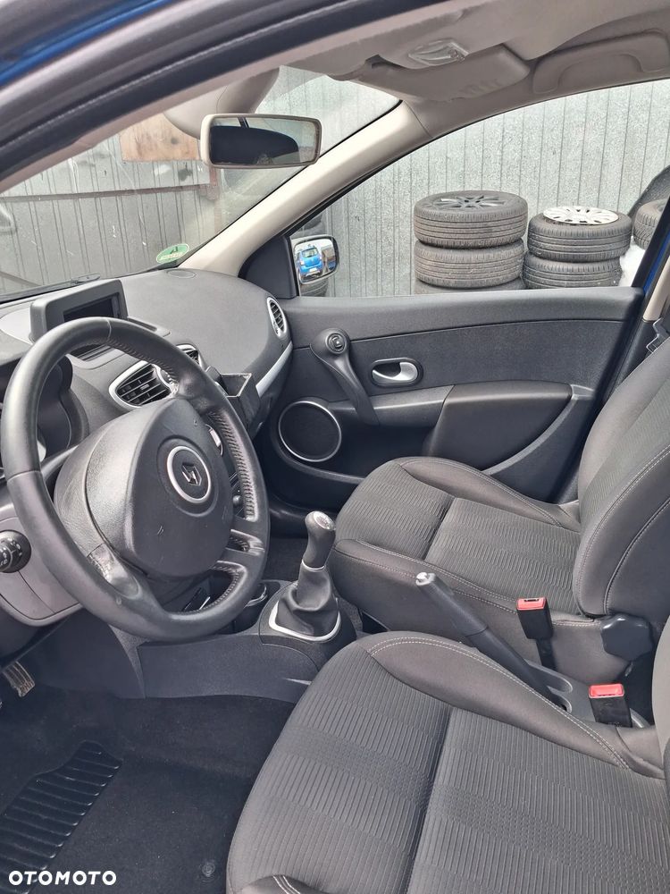Renault Clio - 13